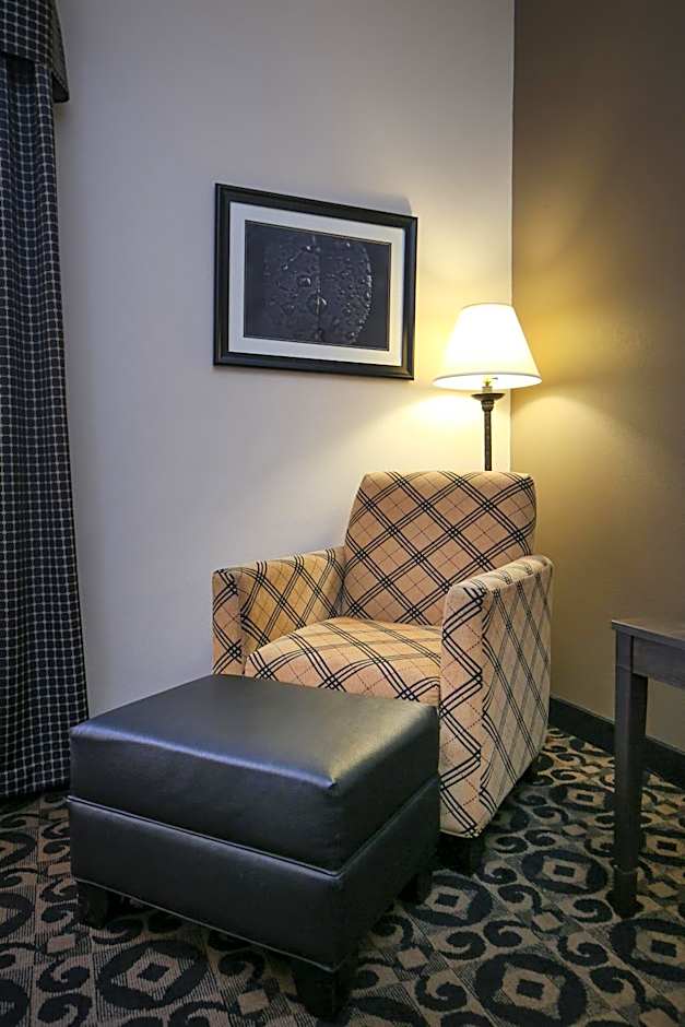 Quality Inn & Suites Boone - University Area