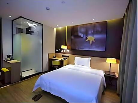 IU Compact U S Bed Room