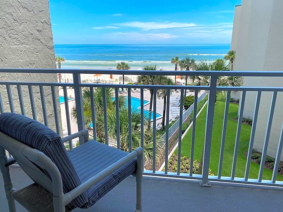 Pelican Condominium