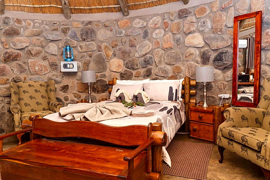 Shumba Safari Bush Camp