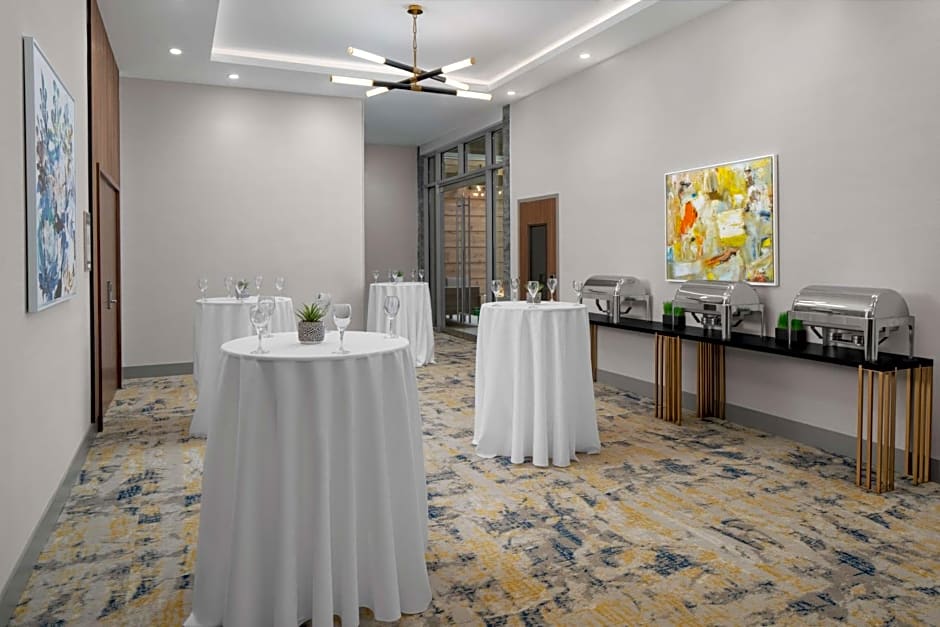 Homewood Suites by Hilton Charlotte Uptown First Ward