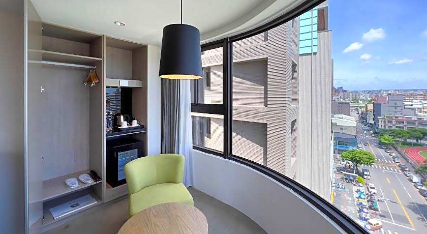 GOGO HOTEL City Hall