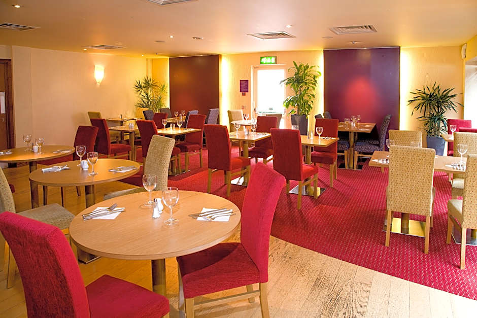 Premier Inn Watford Central