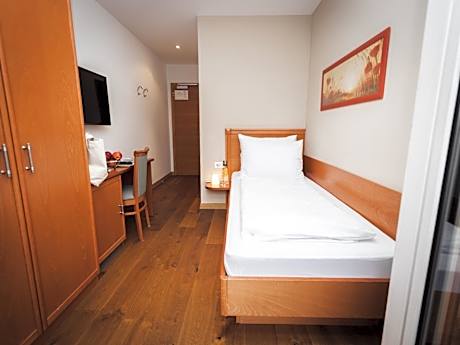 Superior Single Room