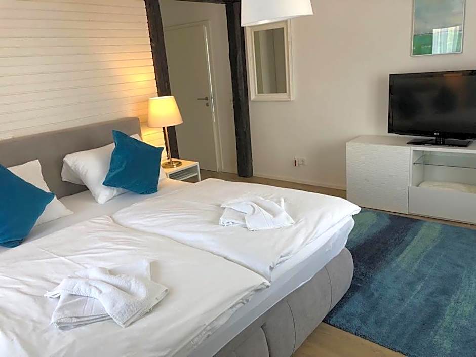 ZUM BAHNHÖFLE Restaurant & Hotel - Albbruck Am Rhein