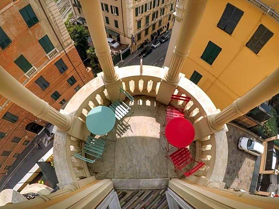 Victoria House Hostel