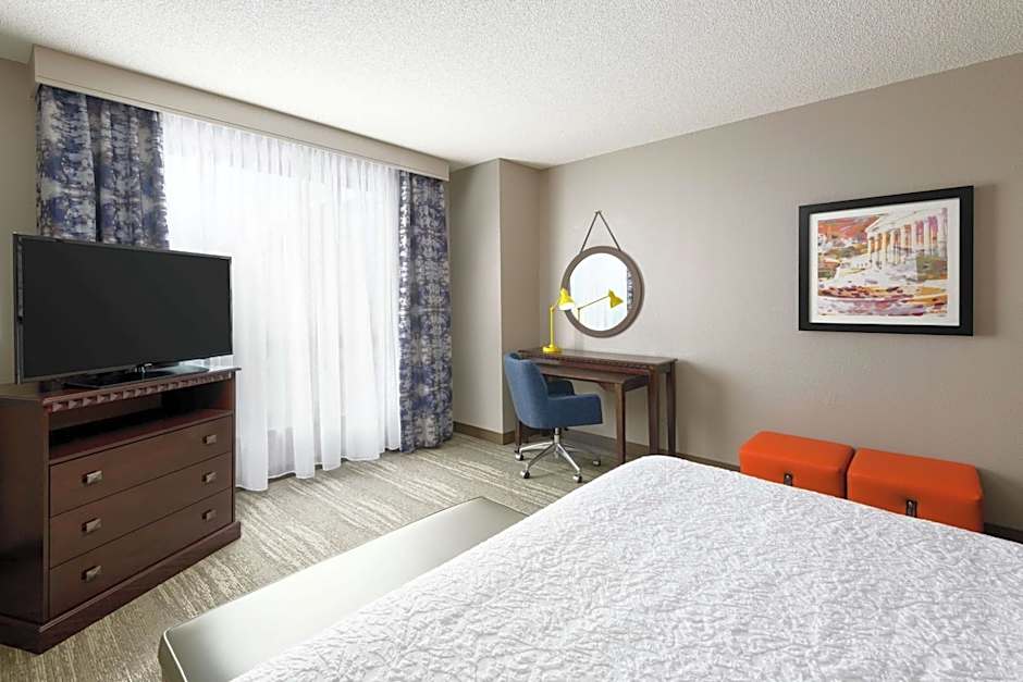 Hampton Inn By Hilton & Suites National Harbor/Alexandria Area