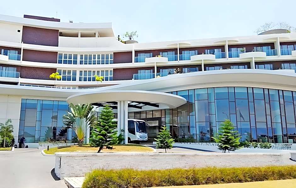 Grand Lagoi Hotel by Nirwana Gardens