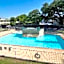 Mid Towne Inn & Suites
