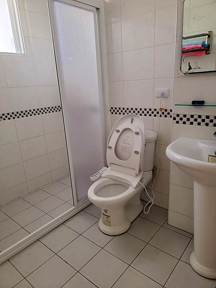 草莓牛奶台東民宿可洽包棟