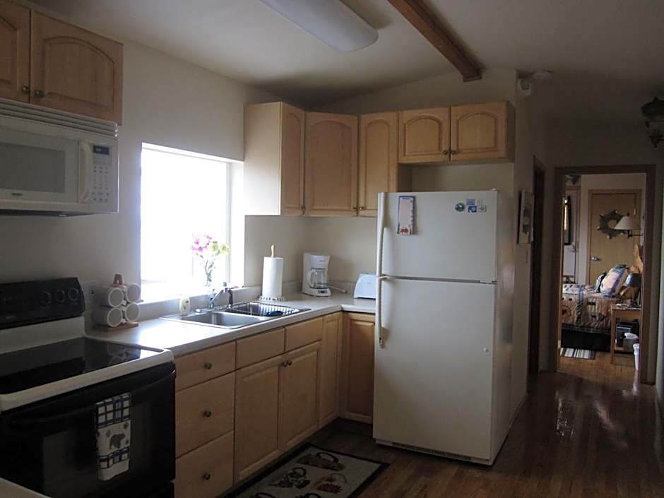 Alaska Adventure Cabins