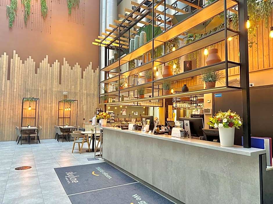 Skyline Airport Hotel