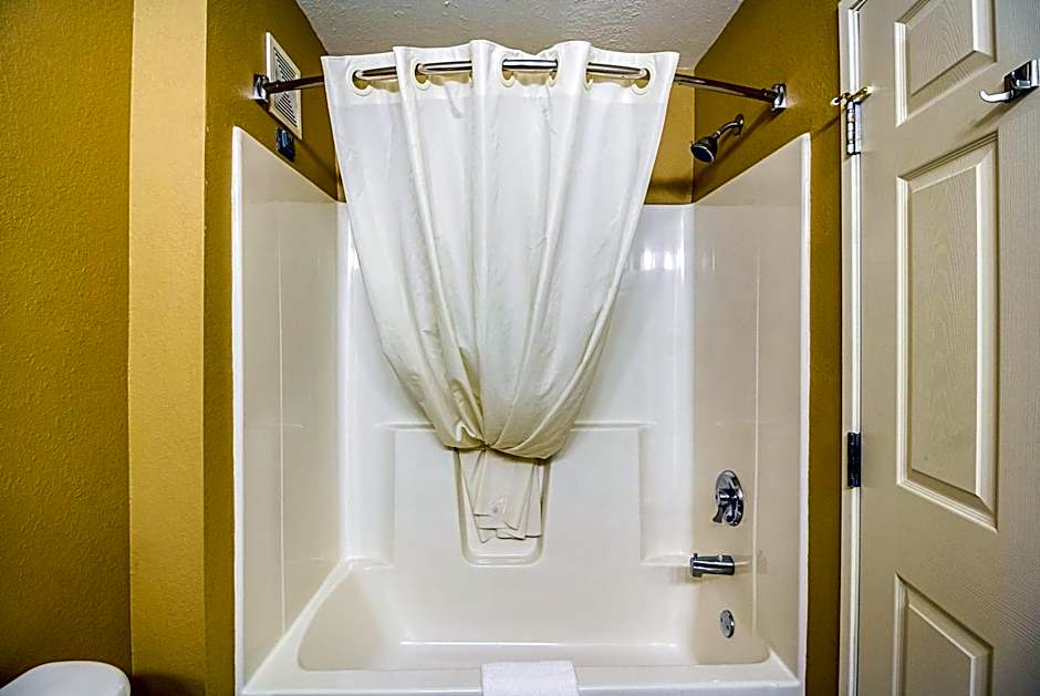 MainStay Suites Fargo - I-94 Medical Center