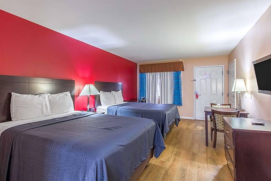 Quality Inn & Suites Bridge City/Orange