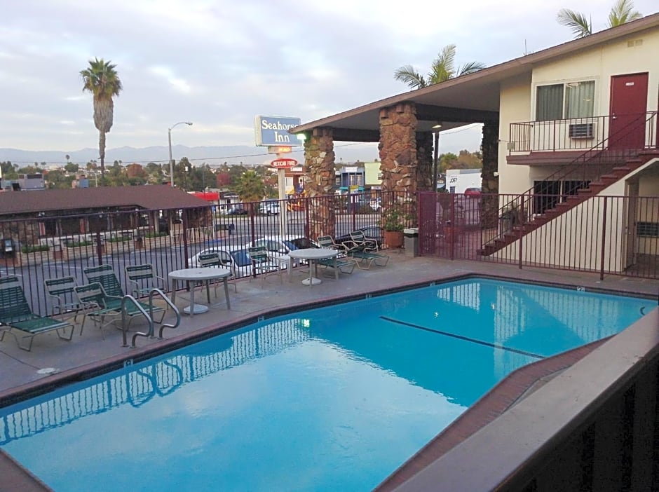 Seahorse Inn