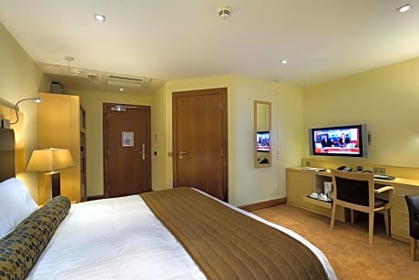 Deluxe Double or Twin Room Accessible Room (No Sea View)