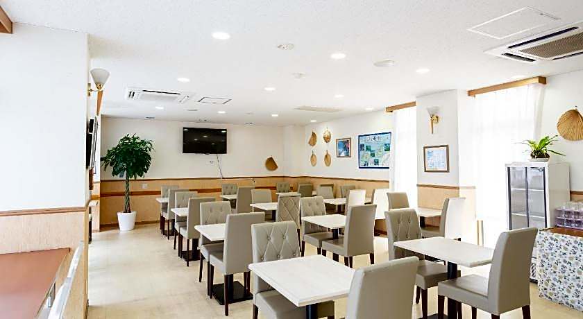 Hotel Peace Island Ishigaki In Yashima