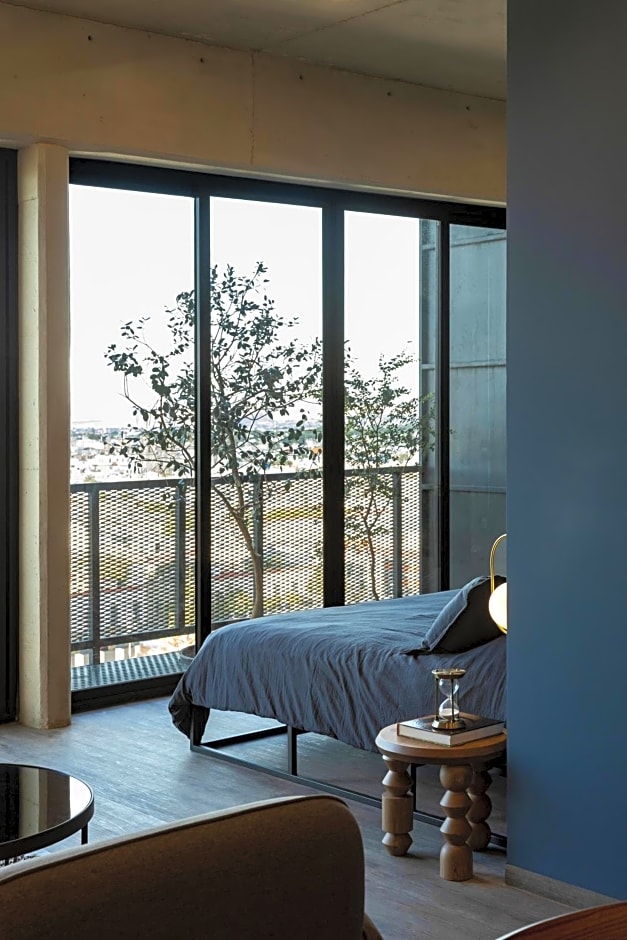 Loft In The Heart Of Americana, Have An Artsy Stay
