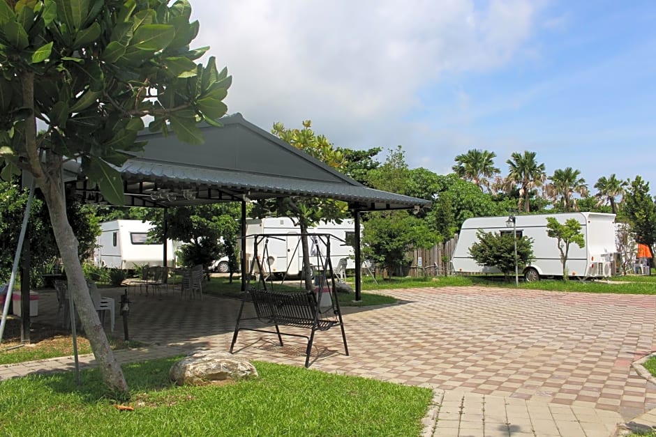 Kenting Houbihu Camping Car
