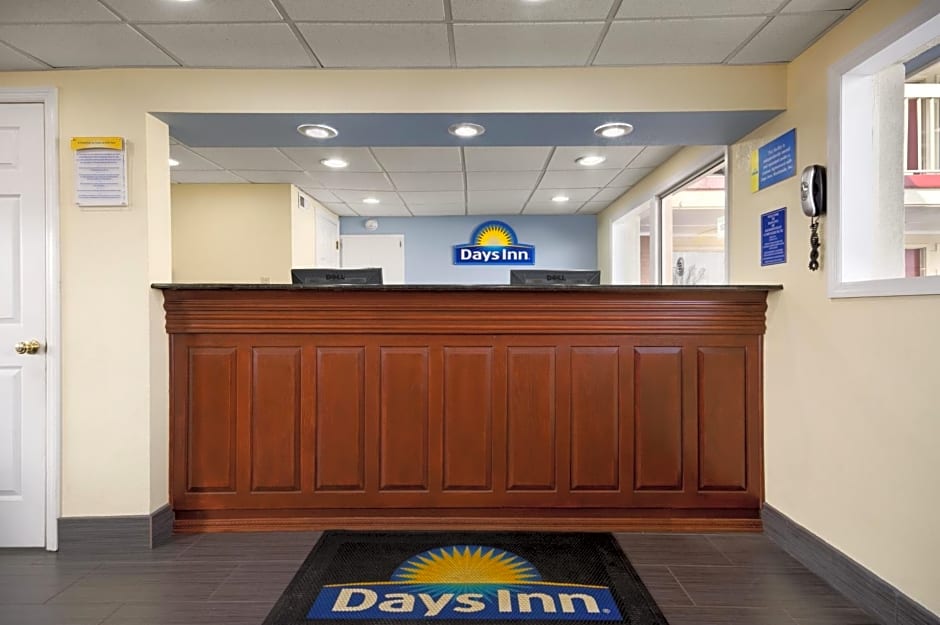 Days Inn by Wyndham Jacksonville NC