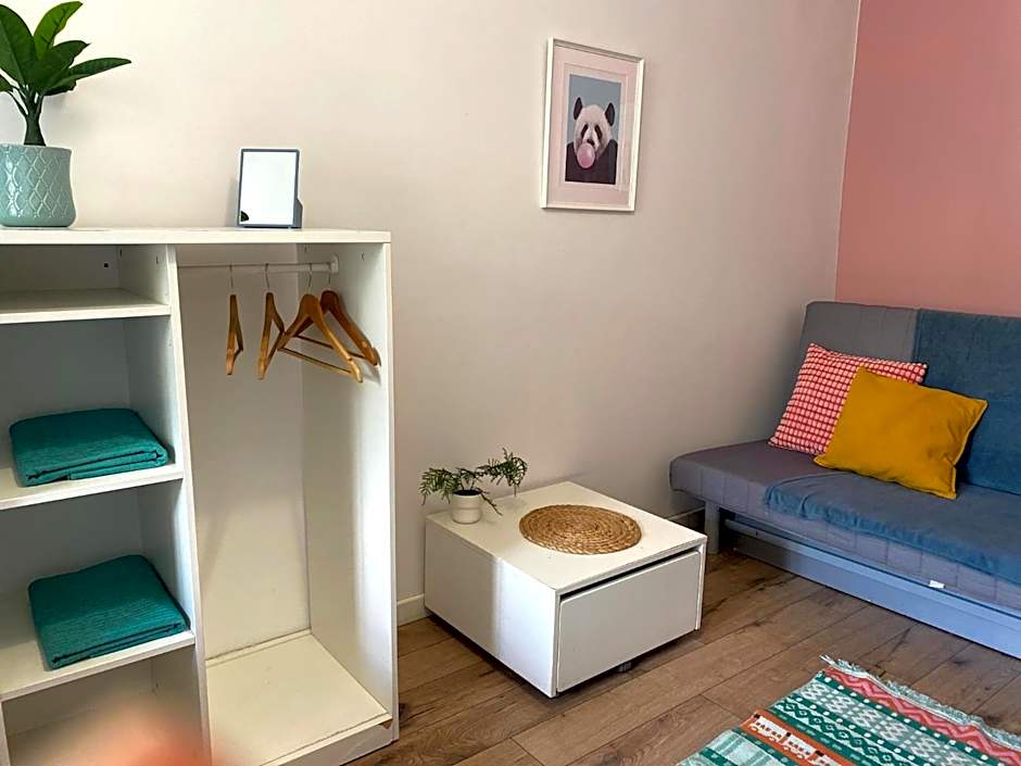 Lemuria Hostel Szkolna centrum