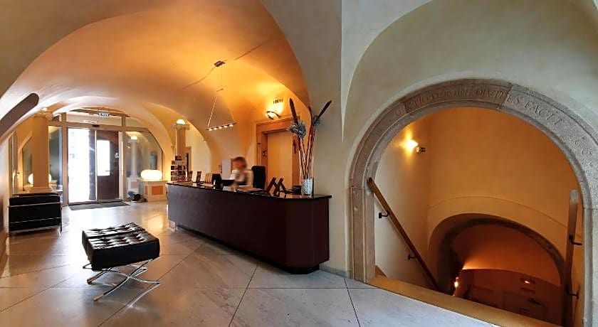 SKARITZ Hotel & Residence