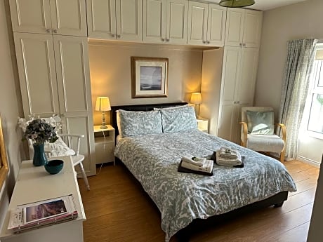 Marine Villa B&B