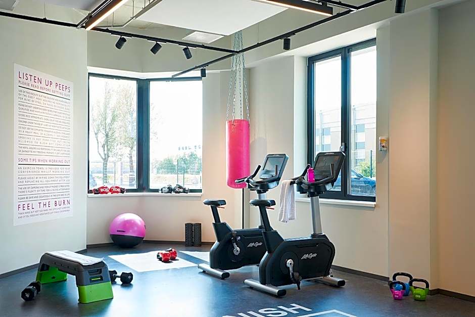 Moxy Amsterdam Schiphol Airport