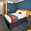 Holiday Inn Express East Midlands Airport By IHG