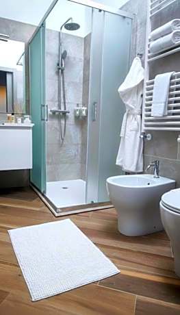 Large Family Room with Private Bathroom