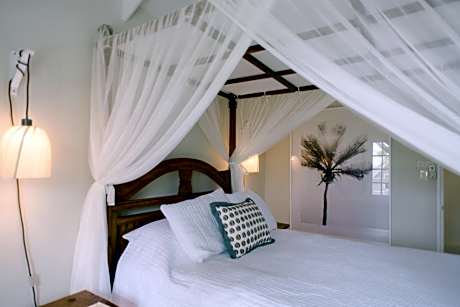 One-Bedroom Suite with Garden View