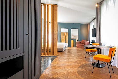 Deluxe Double Room with Balcony