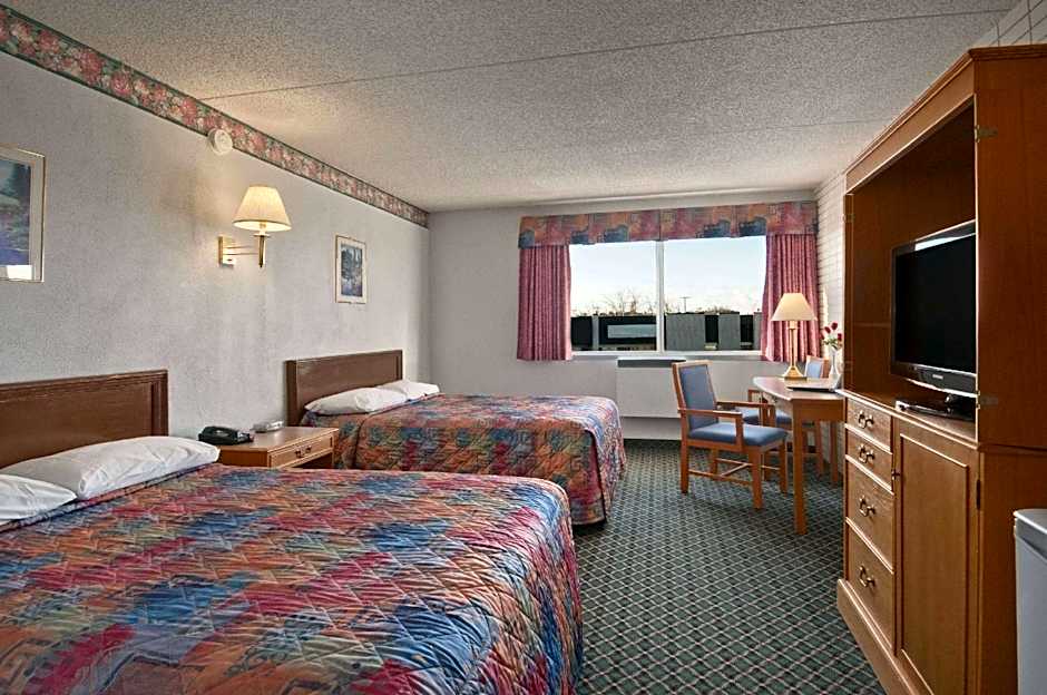 Travelodge by Wyndham Winnipeg Airport