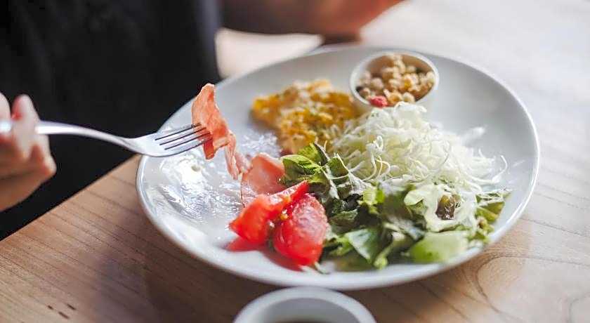 TAKETA Station Hostel cue