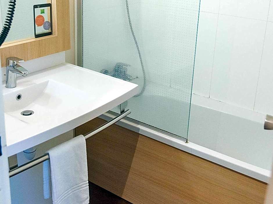 Ibis Styles Chinon