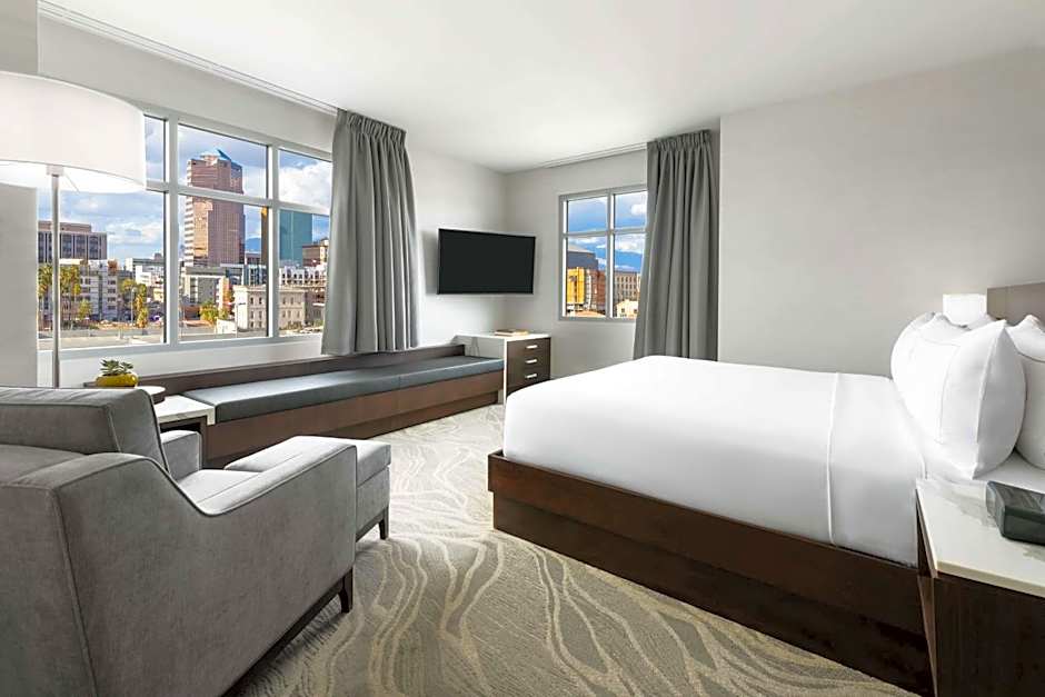 DoubleTree by Hilton Tucson Downtown Convention Center, AZ
