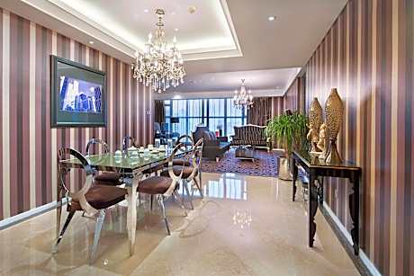 Premier Suite