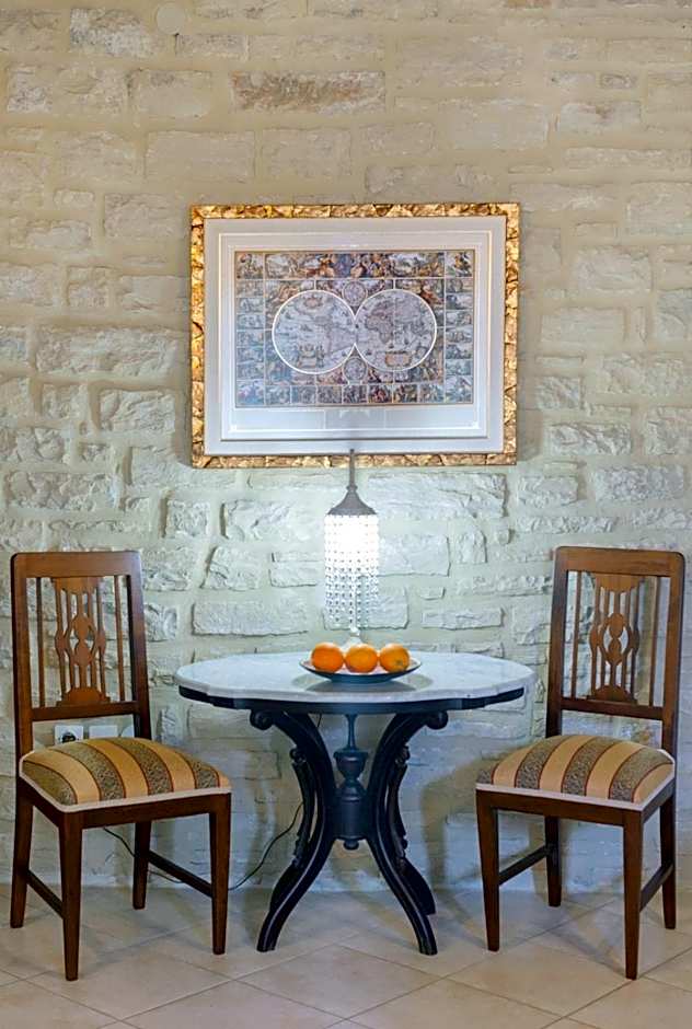 Casa Moazzo Suites and Apartments