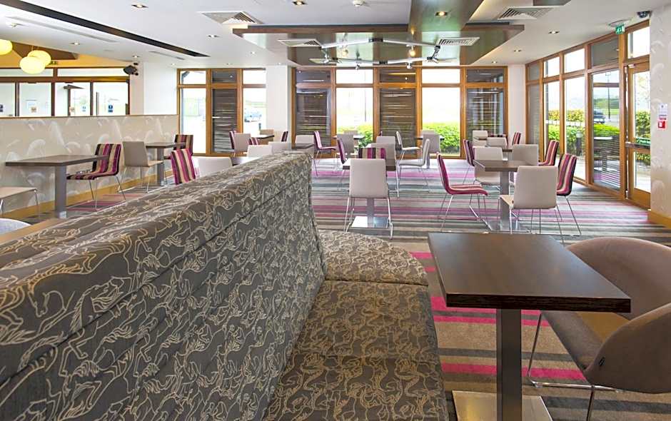Holiday Inn Express London - Epsom Downs By IHG