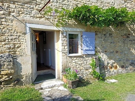 Mas Sarrat Apartment