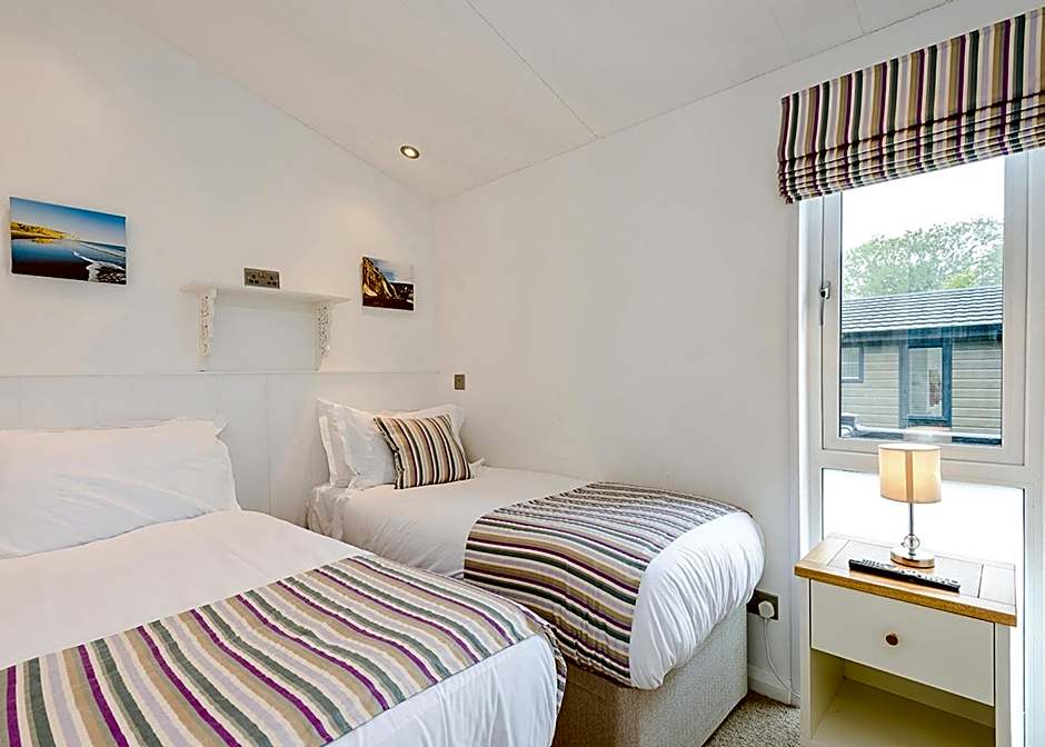 Woodside Coastal Retreat