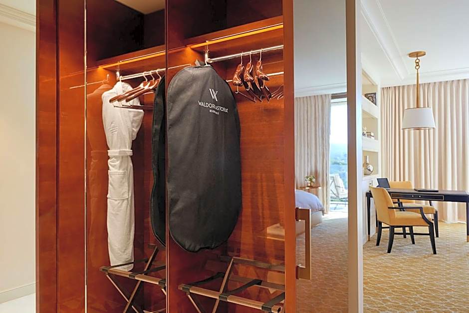 Waldorf Astoria By Hilton Beverly Hills