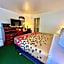 Rodeway Inn & Suites Brunswick near Hwy 1