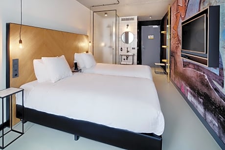 Large Twin Room