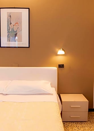 Deluxe Double or Twin Room with Balcony