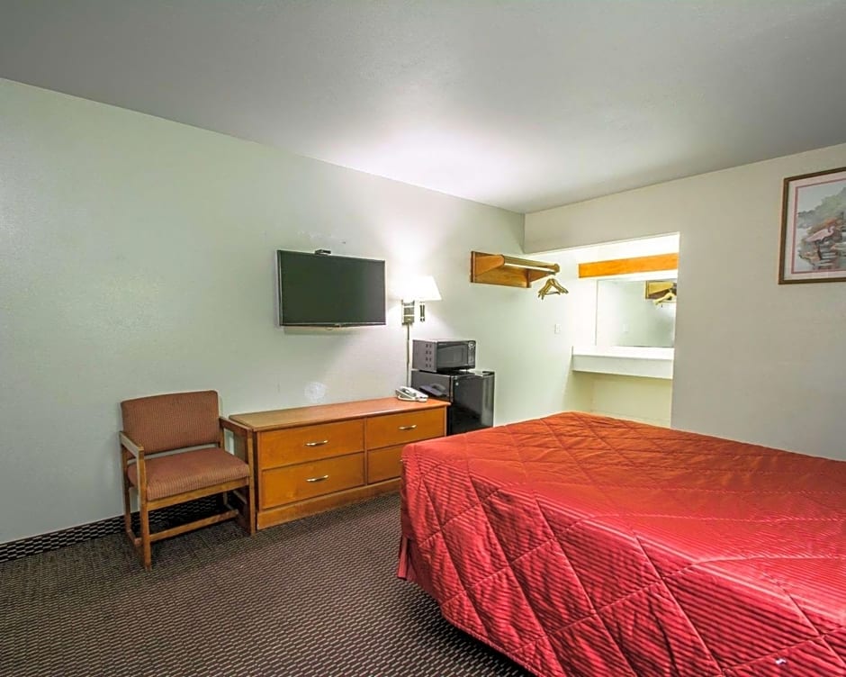 Rodeway Inn Fort Pierce I-95