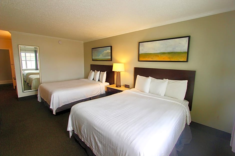 At Home Inn - Pensacola