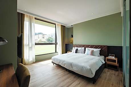 Chez Nous Grande Double or Twin Room