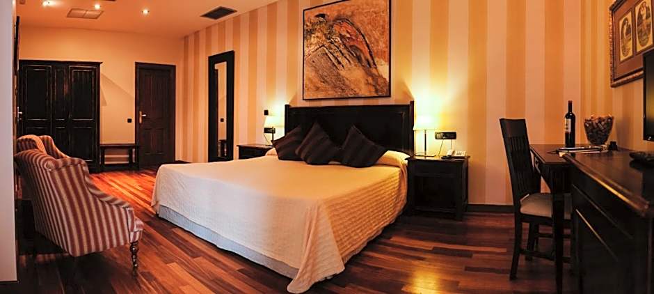 Hotel-Bodega La Casa del Cofrade