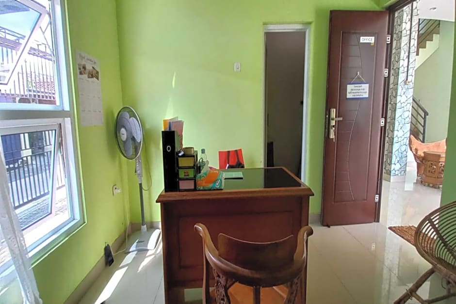 OYO Life 93010 Omah Bareng Syariah Sambisari